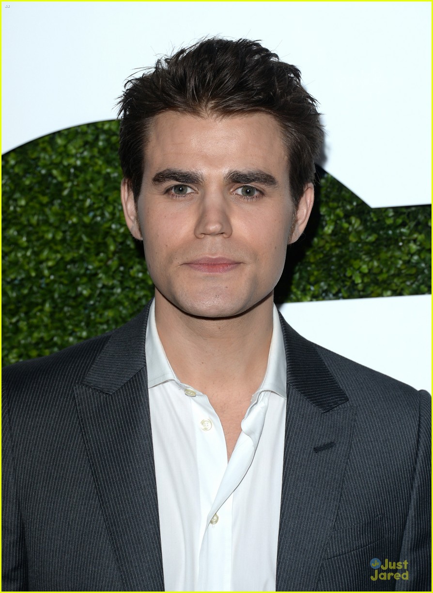 paul wesley phoebe tonking couple up for chateau marmont date night 02