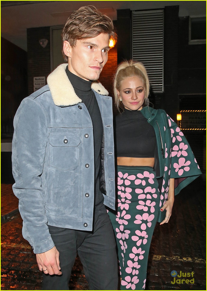 pixie lott oliver cheshire strictly best bits video 03