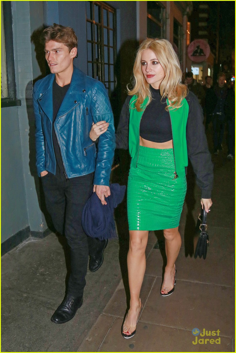 pixie lott green oliver cheshire groucho club london 05