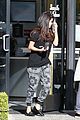 selena gomez pampered after christmas in texas 02