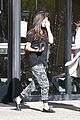 selena gomez pampered after christmas in texas 09