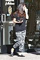 selena gomez pampered after christmas in texas 14