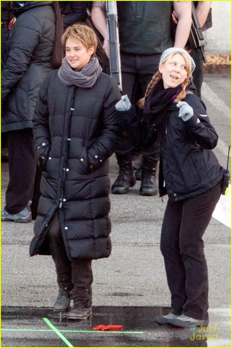 shailene woodley theo james are back to work on insurgent 21