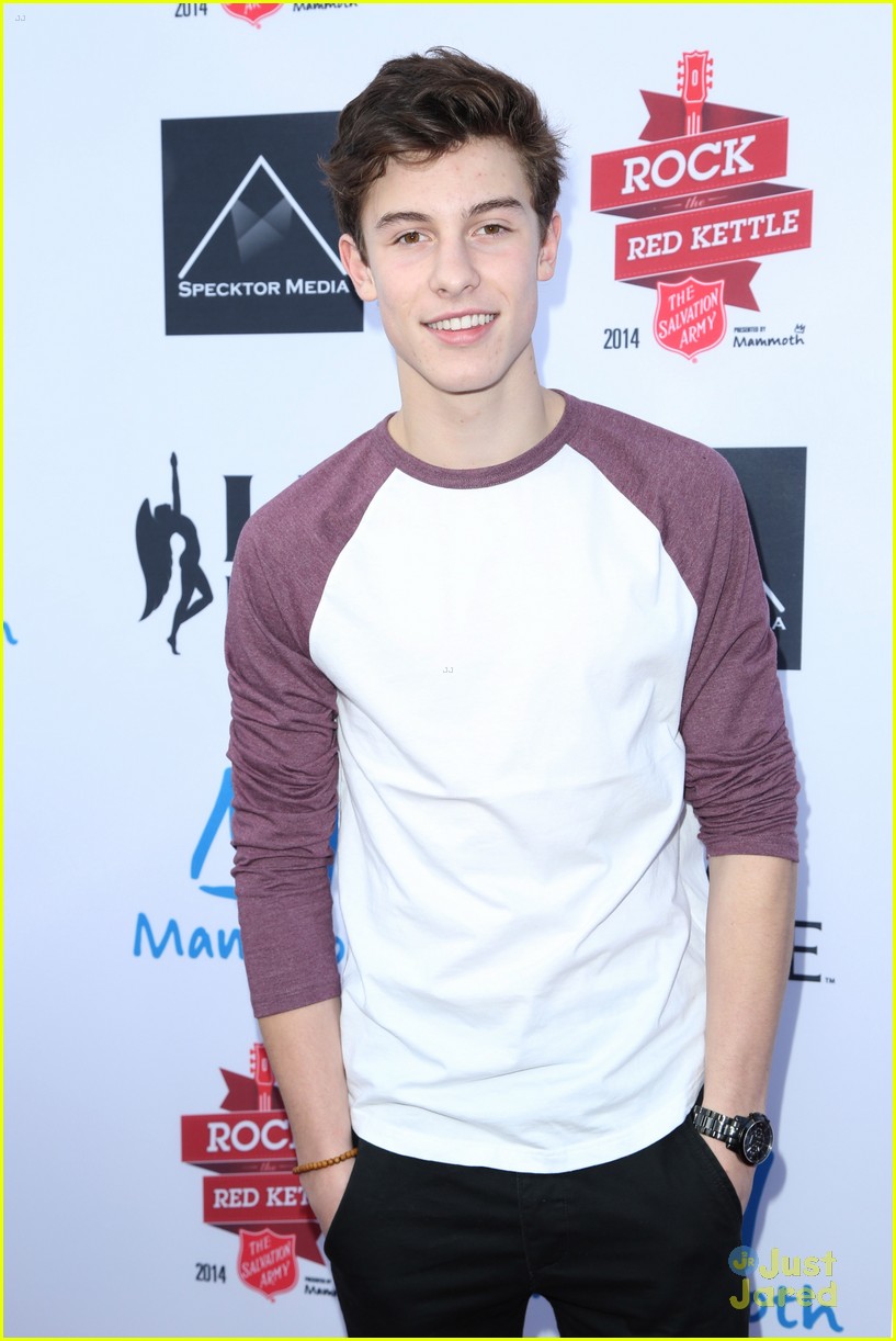 shawn mendes sweet suspense fiym red kettle 06