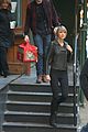 taylor swift has the best cat carrier for olivia benson 05