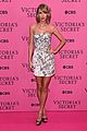 taylor swift victoria secret fashion show pink carpet 06