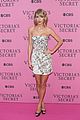 taylor swift victoria secret fashion show pink carpet 08