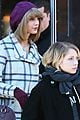 taylor swift grabs lunch with gal pal tavi gevinson 02