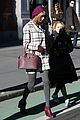 taylor swift grabs lunch with gal pal tavi gevinson 05