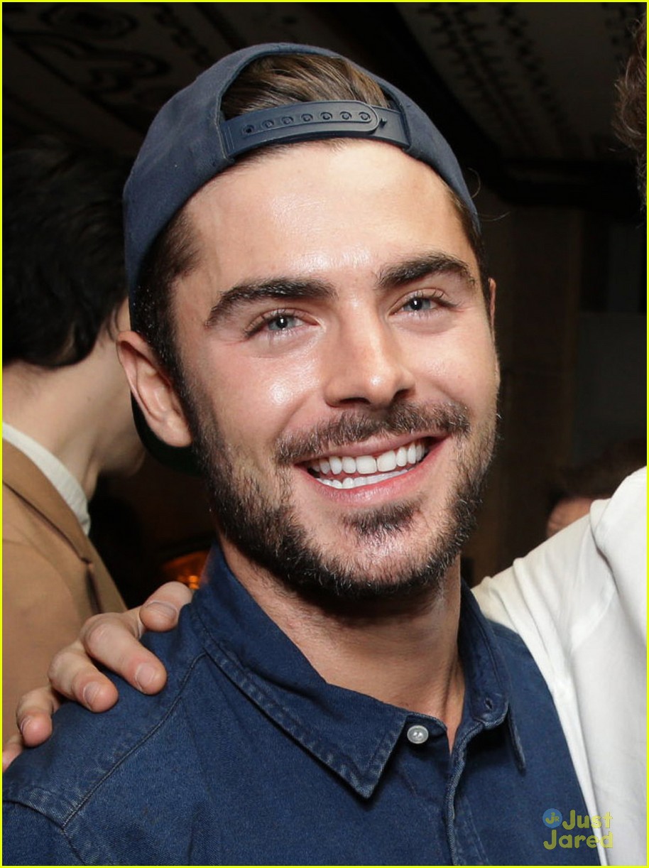 zac efron supports buddy seth rogen at interview premiere 01