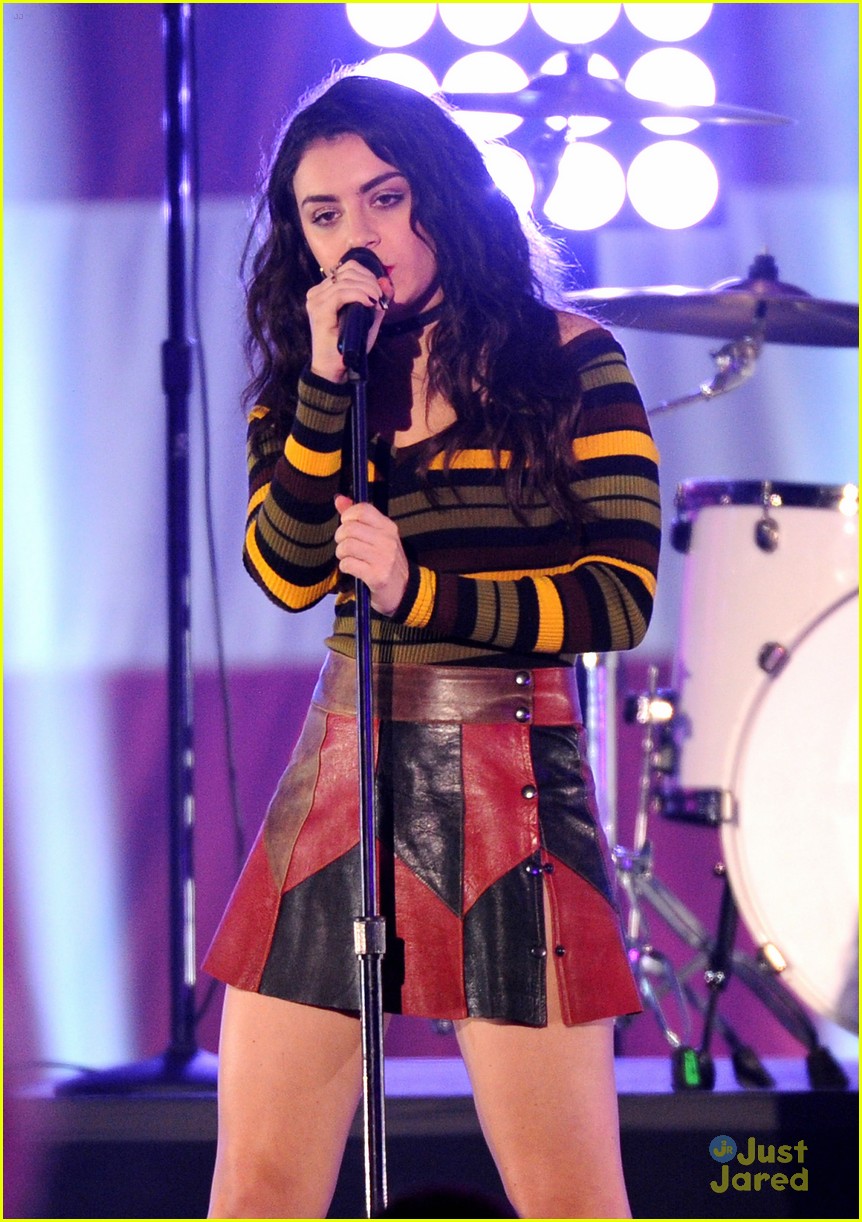 charli xcx espn party performer see pics 10