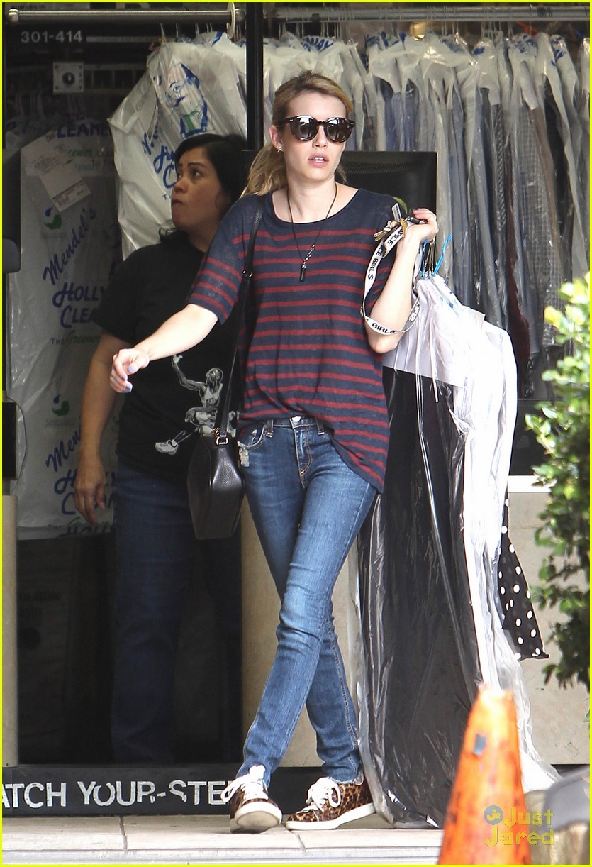 emma roberts dry cleaning run 01