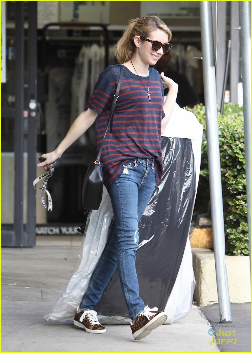 emma roberts dry cleaning run 05