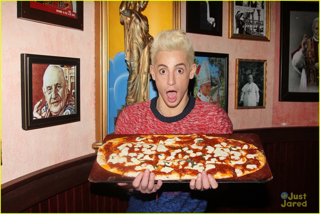 Frankie Grande Heads To Africa After Celebrating His Birthday In Nyc Photo 767650 Photo