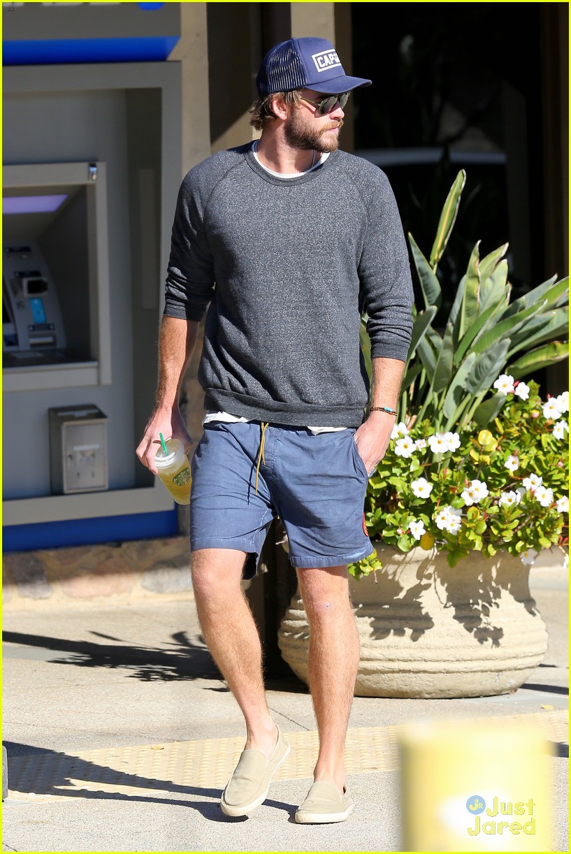 liam hemsworth back in states wrapping dressmaker 10