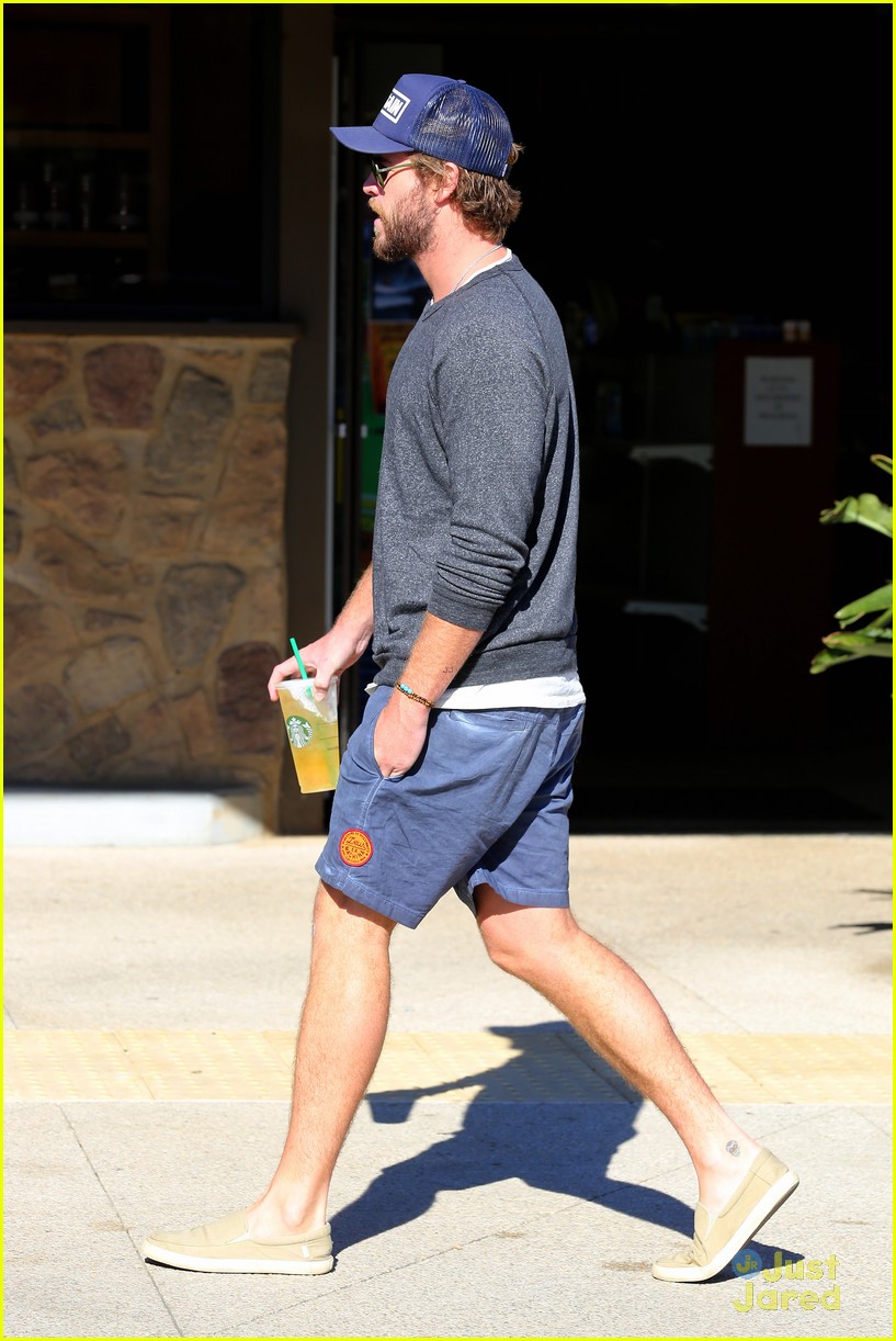 liam hemsworth back in states wrapping dressmaker 13