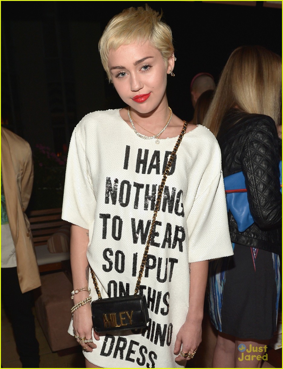Miley Cyrus Wears Shirt Dress With a Message to 'Daily Front Row' Fashion  Awards: Photo 766135 | Miley Cyrus Pictures | Just Jared Jr.