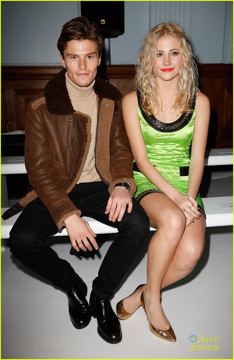 oliver cheshire pixie lott moschino london coll shows 12