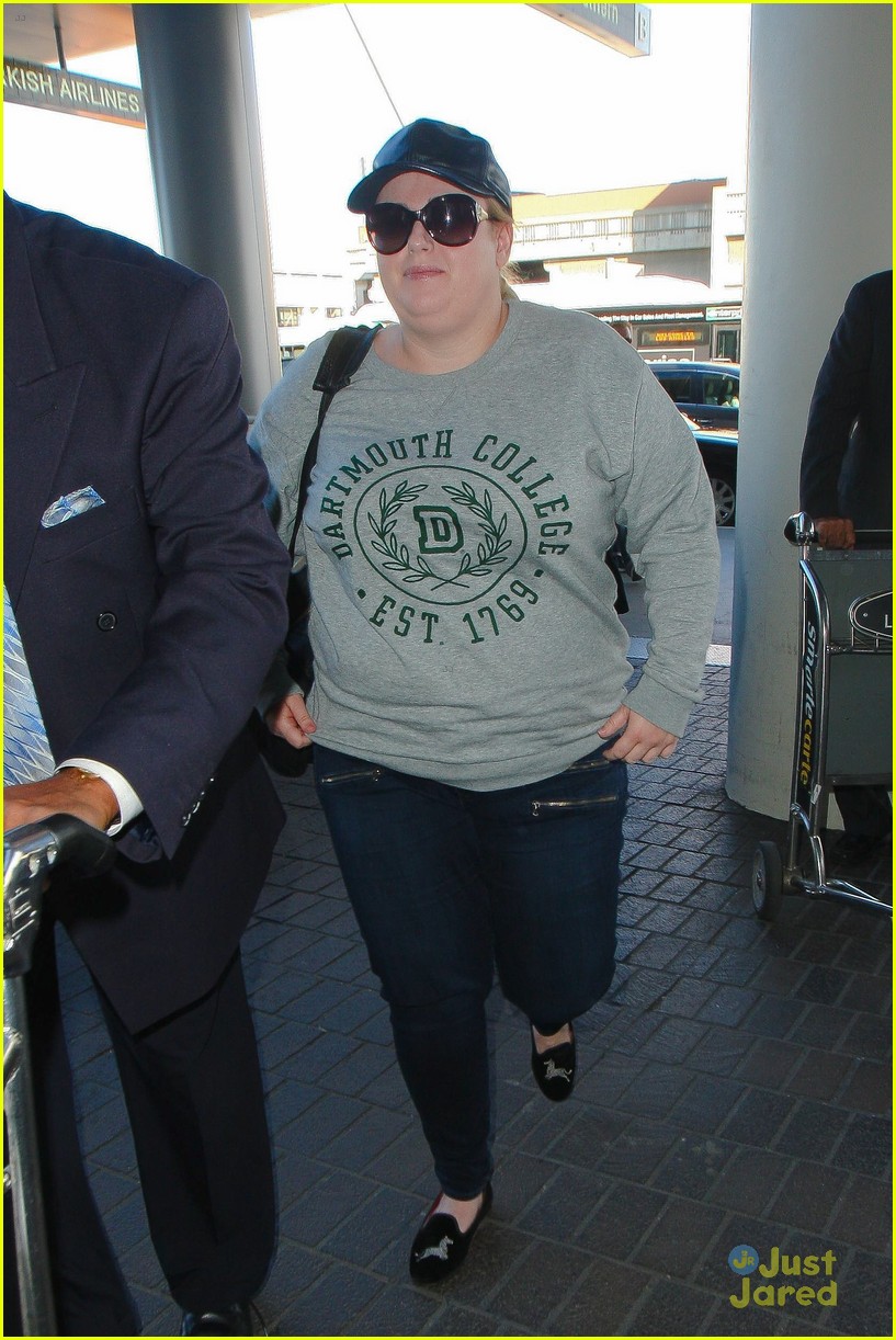 rebel wilson abc family pitch perfect sunday 13