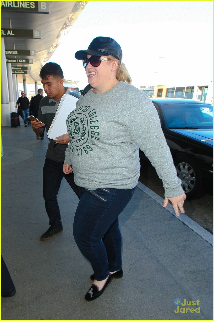 rebel wilson abc family pitch perfect sunday 15