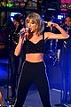 taylor swift new years eve 2015 15