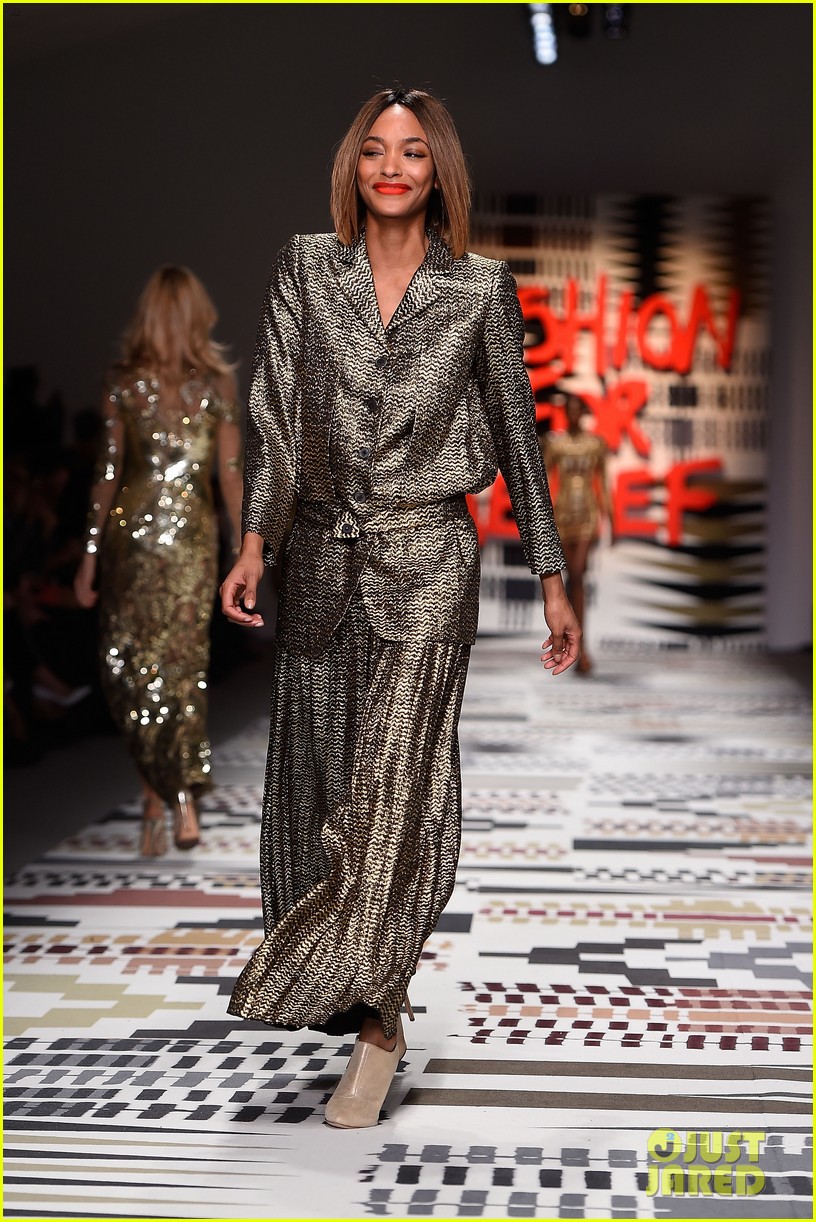 naomi campbell jourdan dunn more hit the runway at fashion for relief 17
