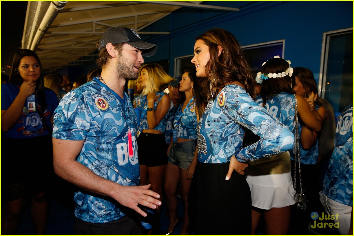 chace crawford makes out with a brazilian singer in rio 10