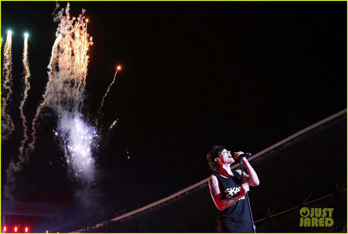 one direction kick off on the road again world tour in sydney 12