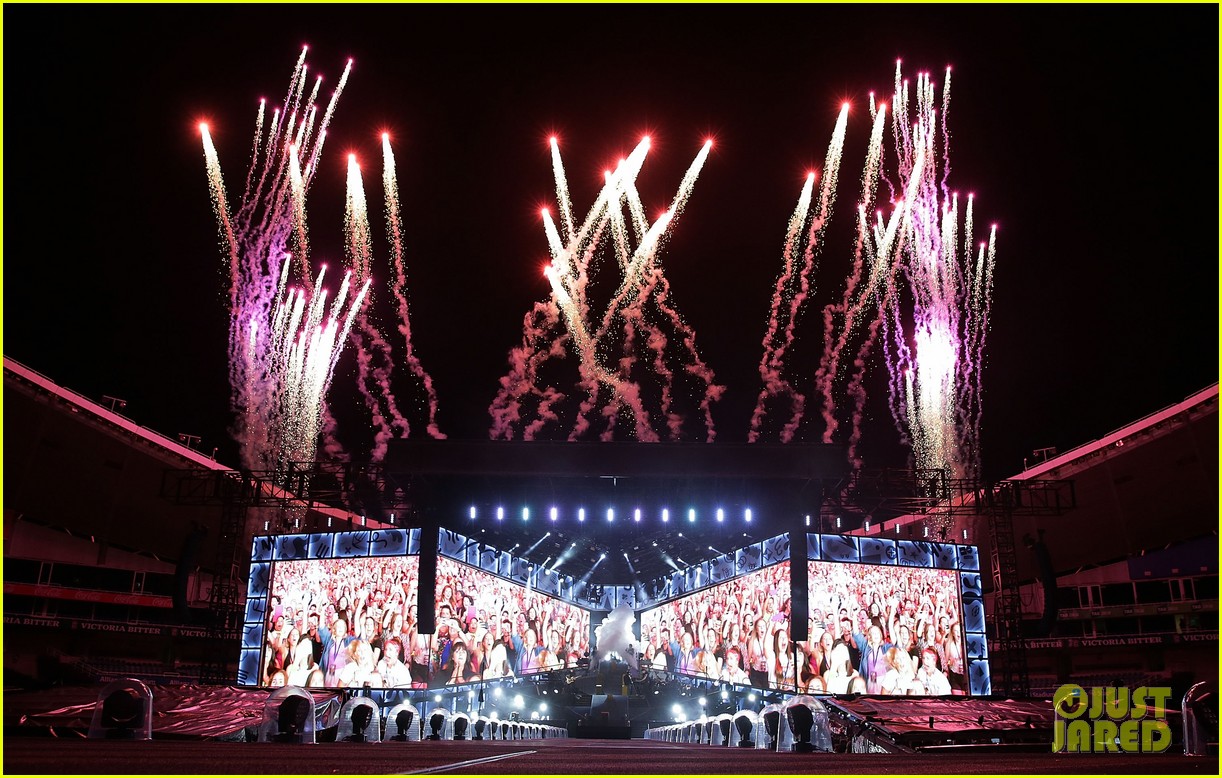 one direction kick off on the road again world tour in sydney 14