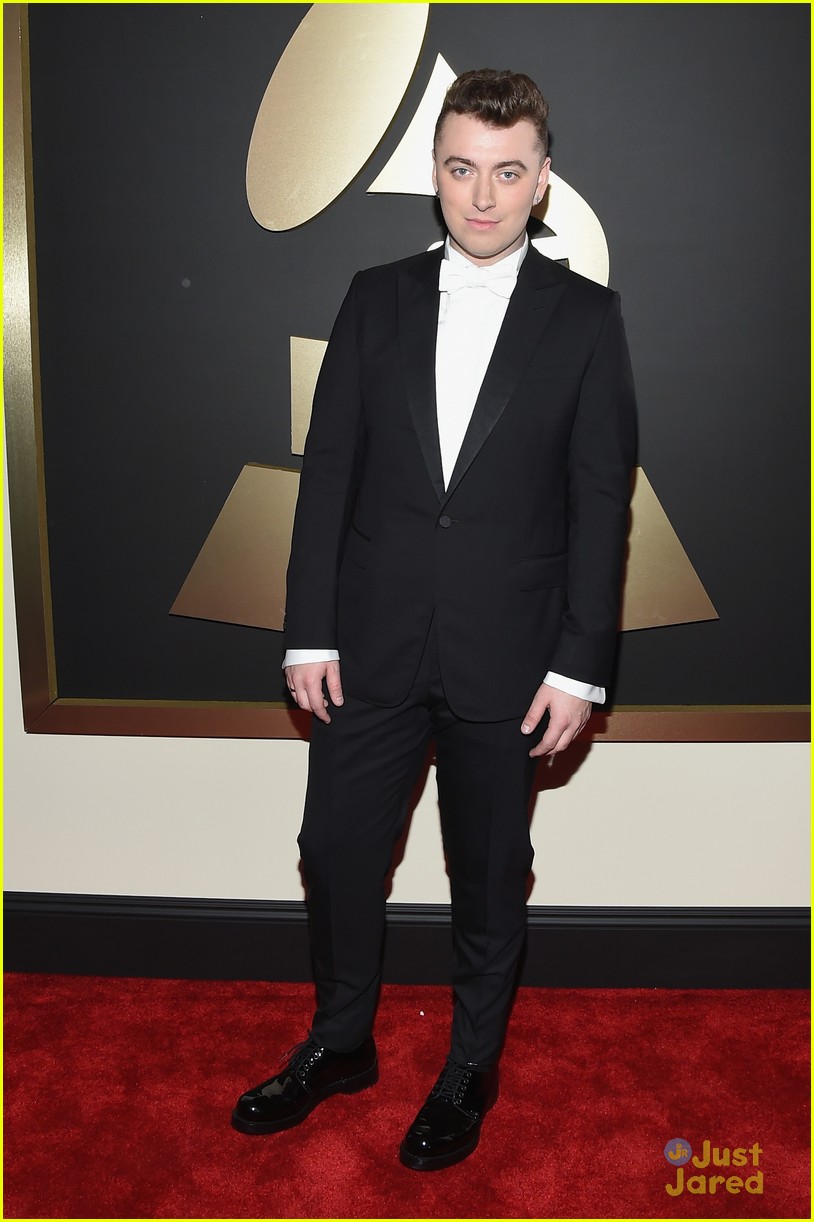 sam smith arrives at the grammys 05