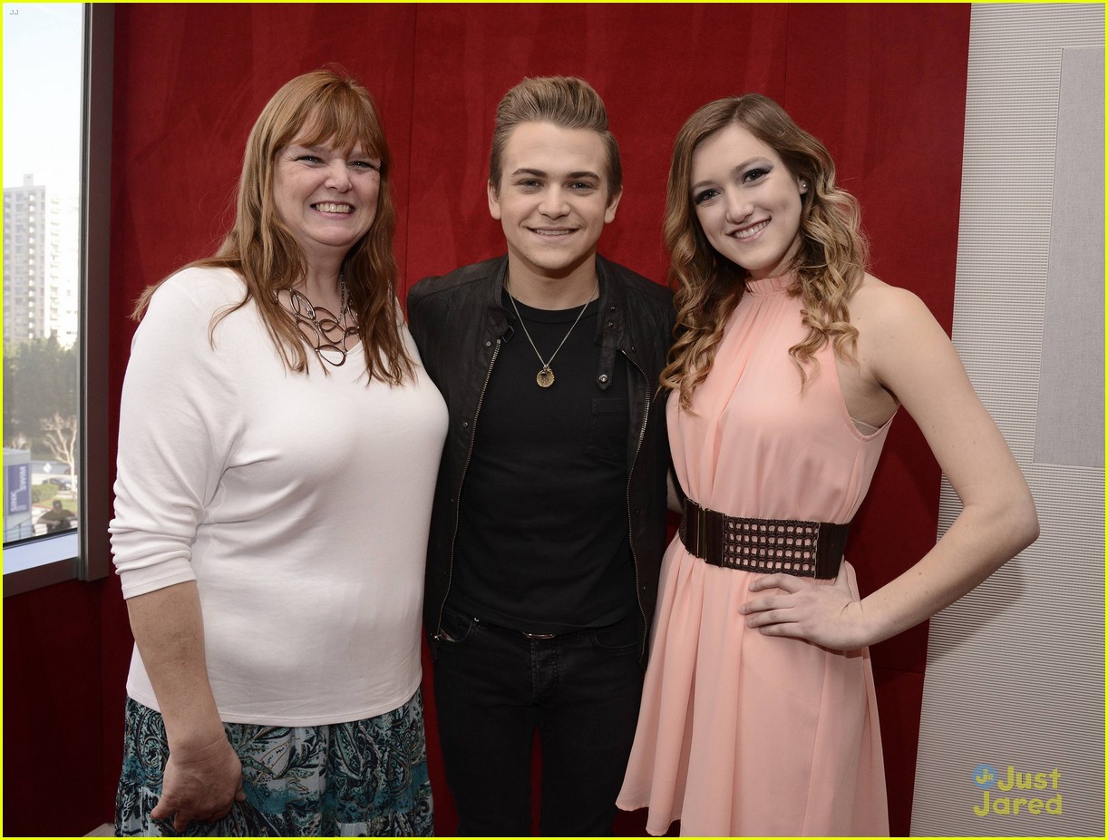 hunter hayes gives thanks to people in his life 04