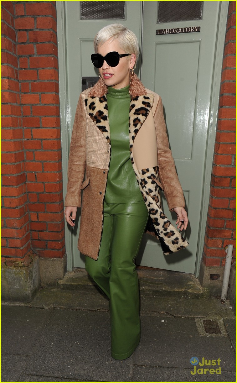rita ora rocks two outfits in one day 11