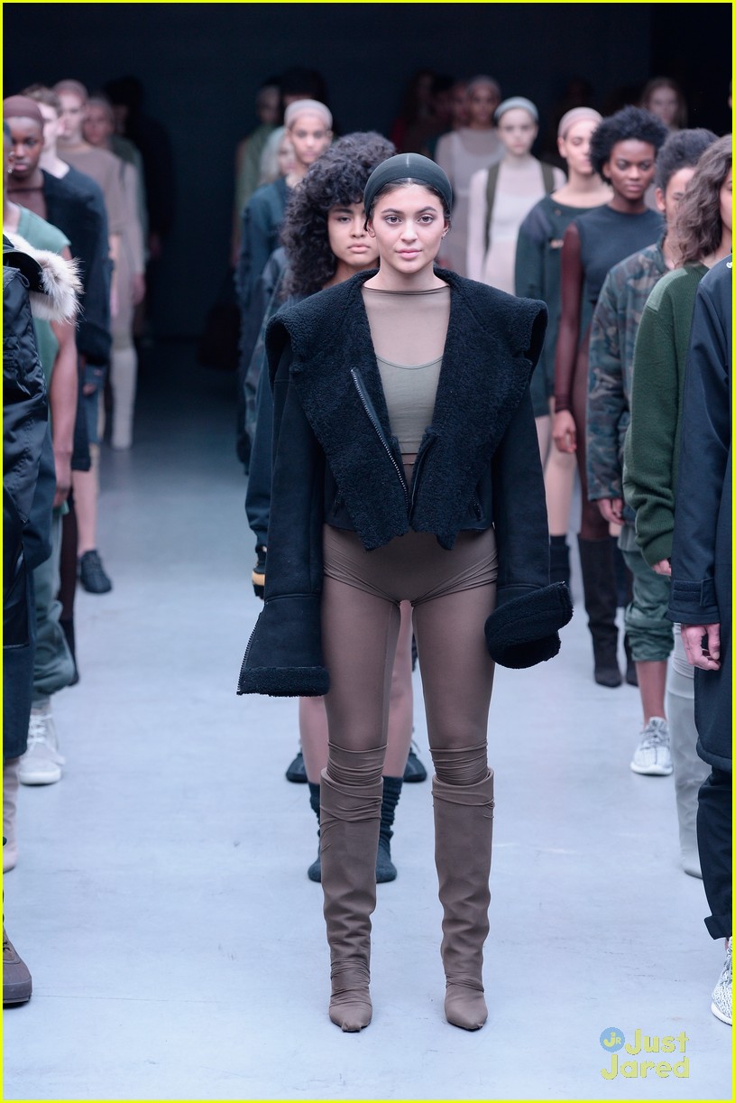 kylie jenner walks the runway in kanye wests fashion show 02