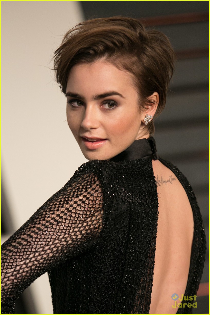 lily collins debuts new pixie haircut at oscars after party 04