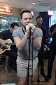 olly murs radio disney pics wrapped up acoustic 01