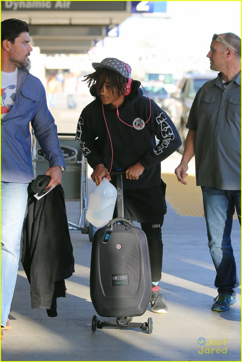 jaden smith only owns one pair of shoes 07