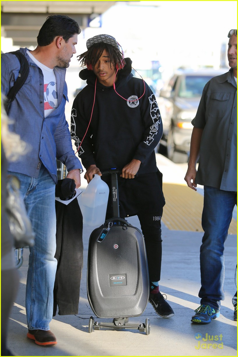 jaden smith only owns one pair of shoes 12