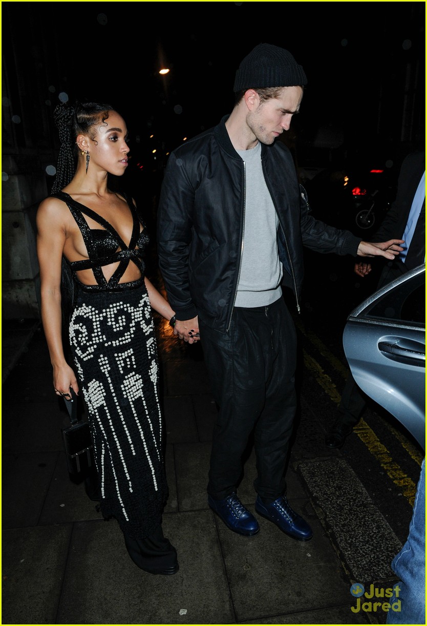 robert pattinson fka twigs hold hands at brit awards party 11