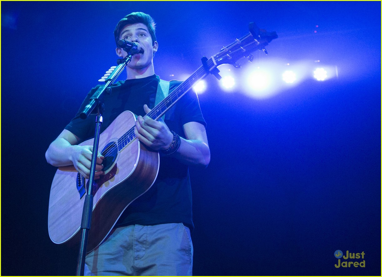 shawn mendes madrid concert sorry fans 08