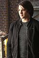 the vampire diaries jeremy leaving stay stills 10