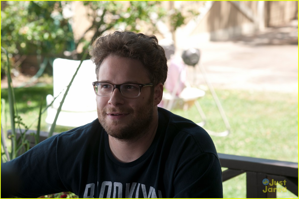 zac efron seth rogen will re team for neighbors 2 20