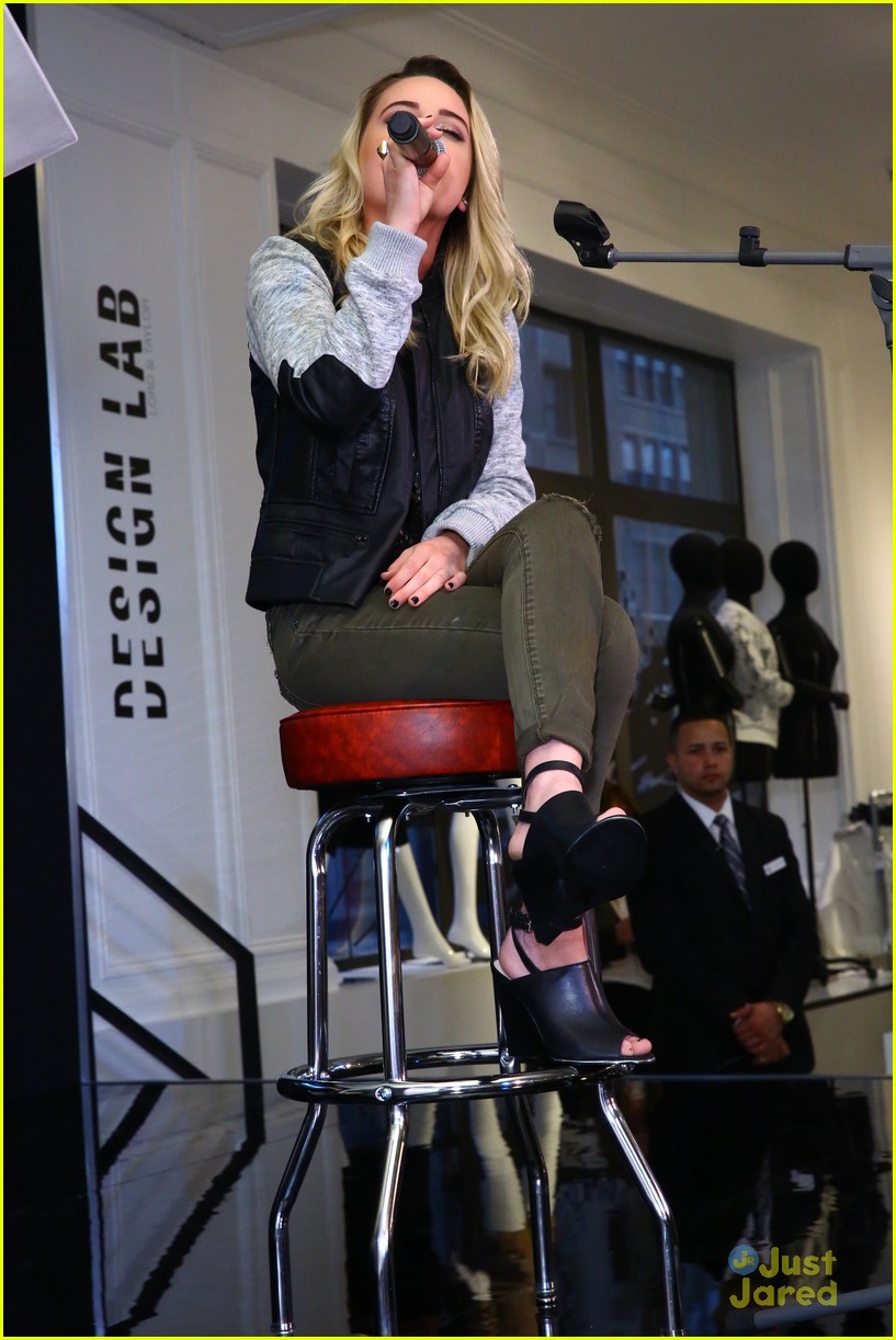 bea miller lord taylor design lab event 06