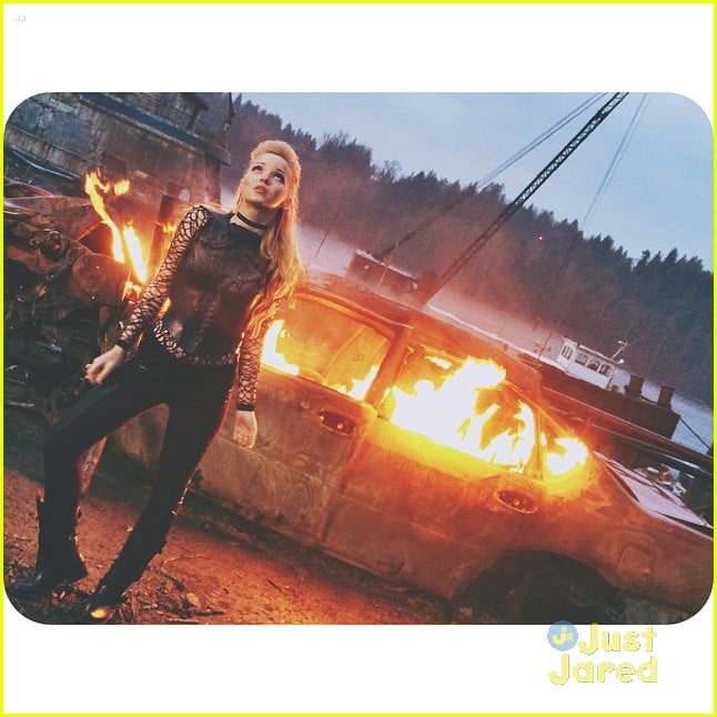 dove cameron monsterville last day fire shots 04
