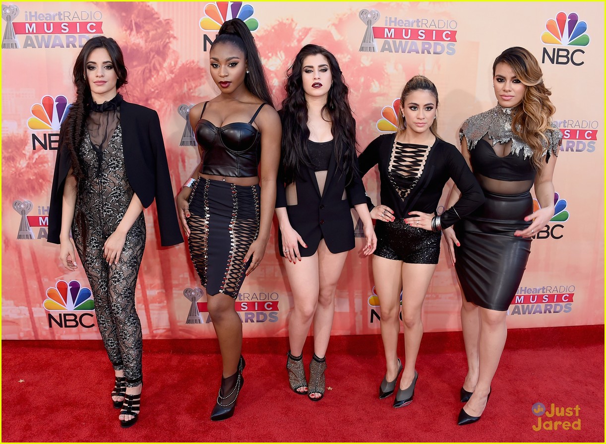 fifth harmony 5 seconds of summer iheartradio music awards 2015 01