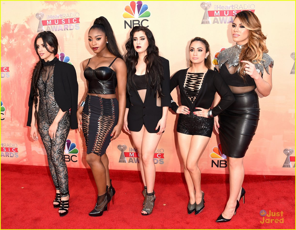 fifth harmony 5 seconds of summer iheartradio music awards 2015 14