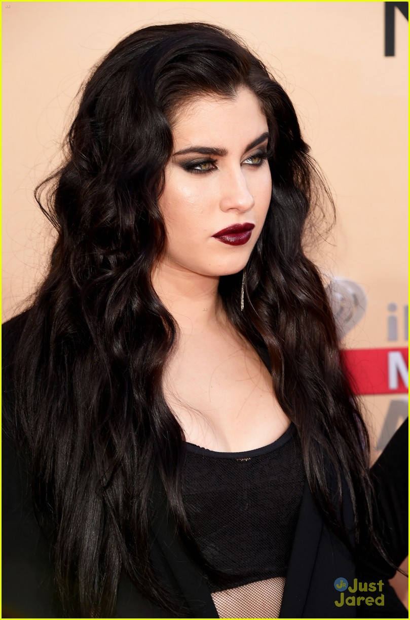 fifth harmony 5 seconds of summer iheartradio music awards 2015 18