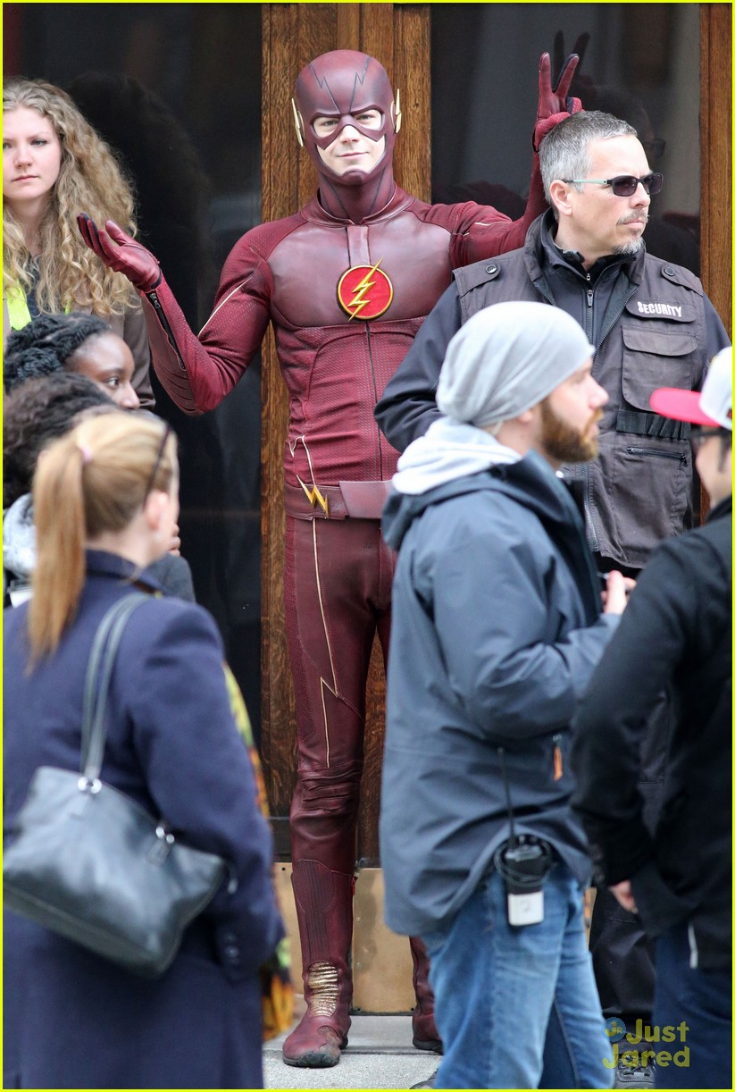 grant gustin gives out bunny ears on the flash set 01