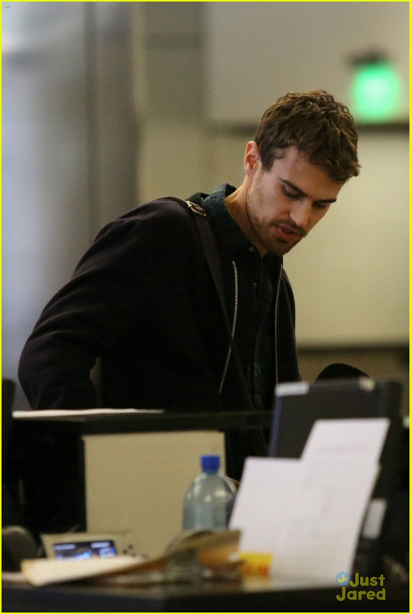 theo james fans give him cheeky gifts 04