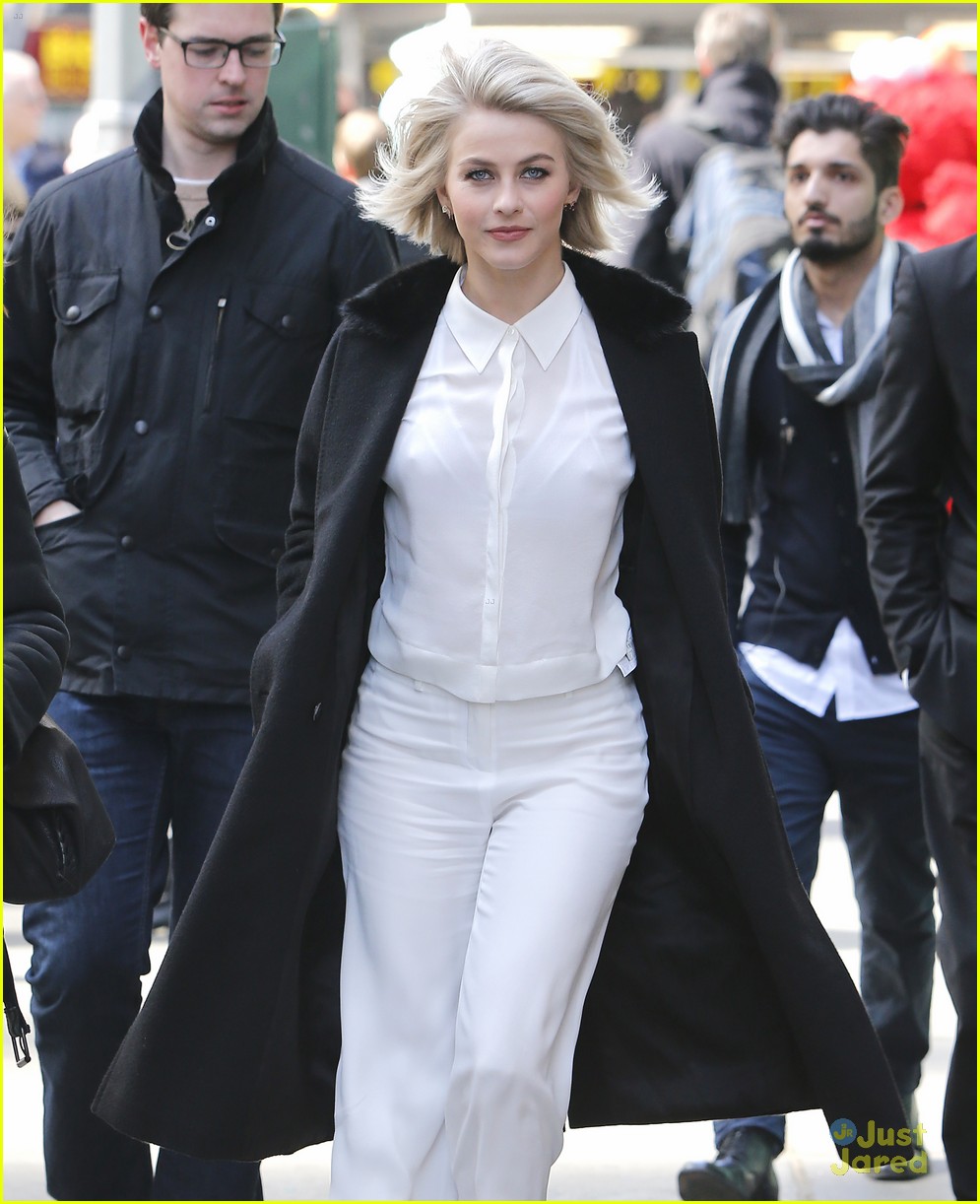 julianne hough more dwts promo stops nyc 02