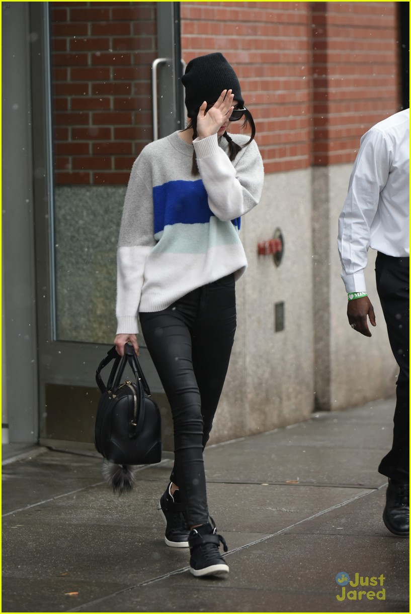 kendall kylie jenner camera shy different cities 27